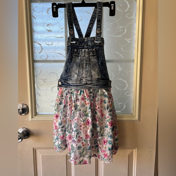 Jordache girls size M (7-8) overall lace skirt dress. Skirt has lining. - Picture 1 of 9